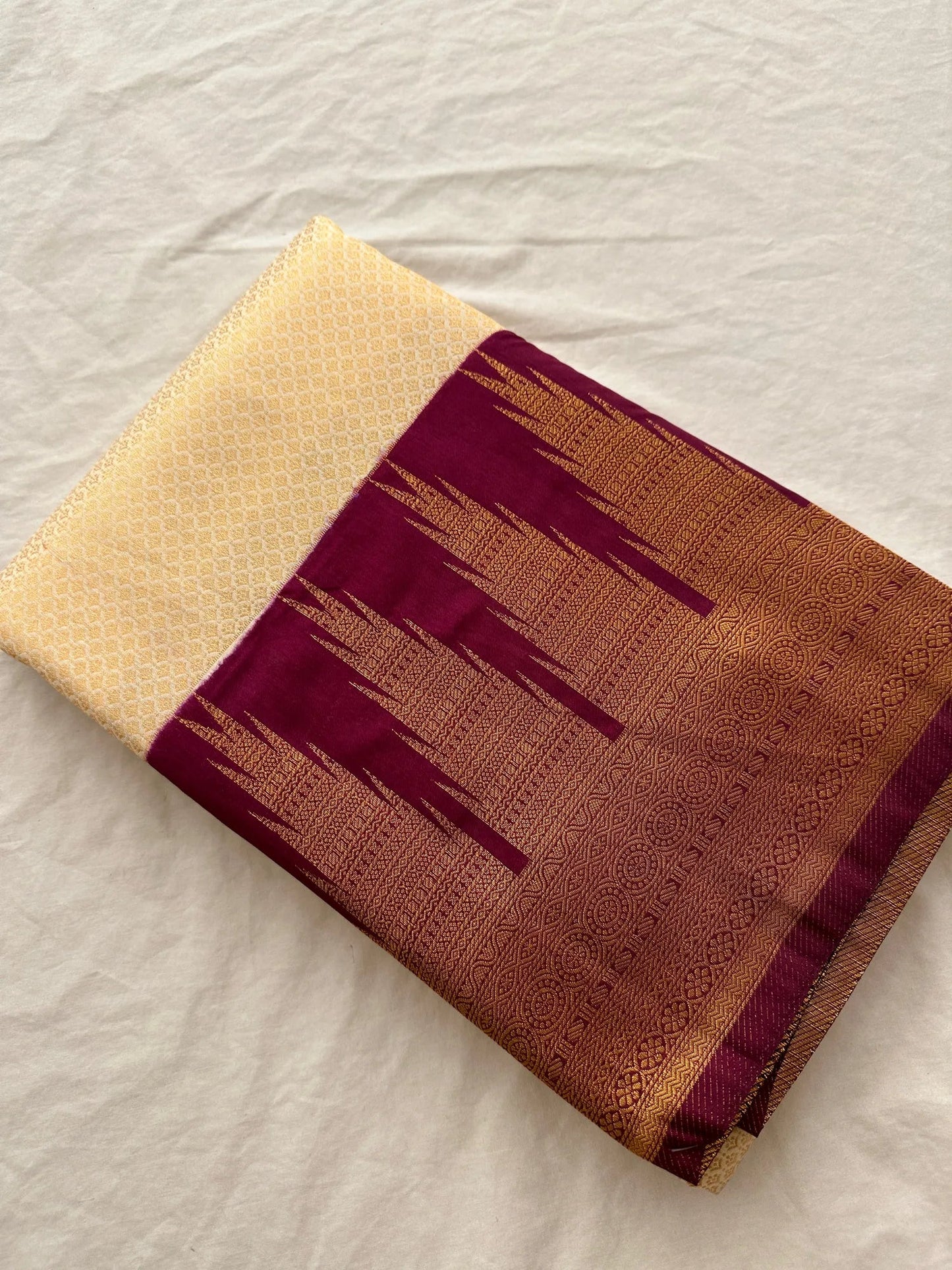Banarasi soft silk saree - Indiakart Boutique