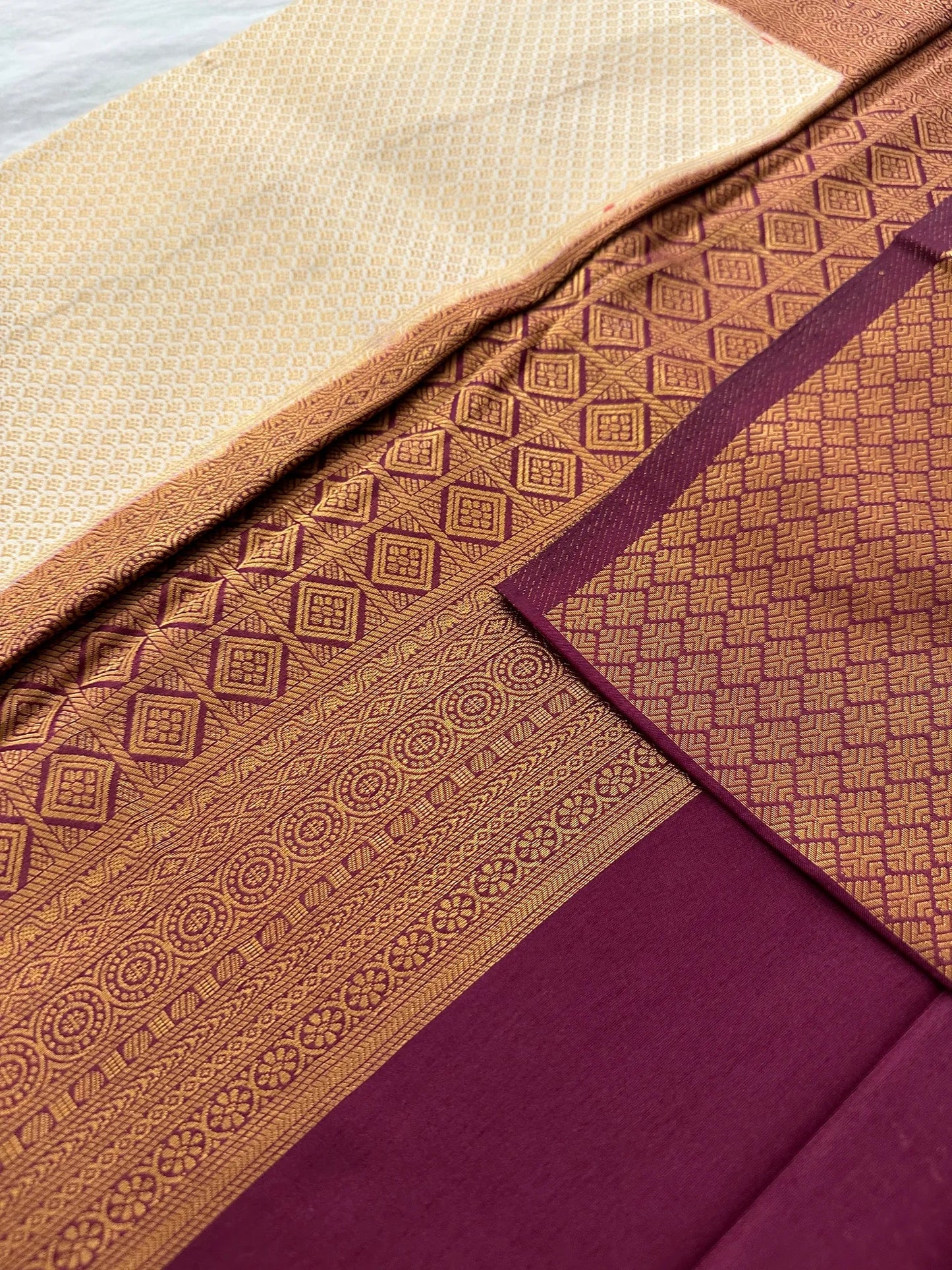 Banarasi soft silk saree - Indiakart Boutique
