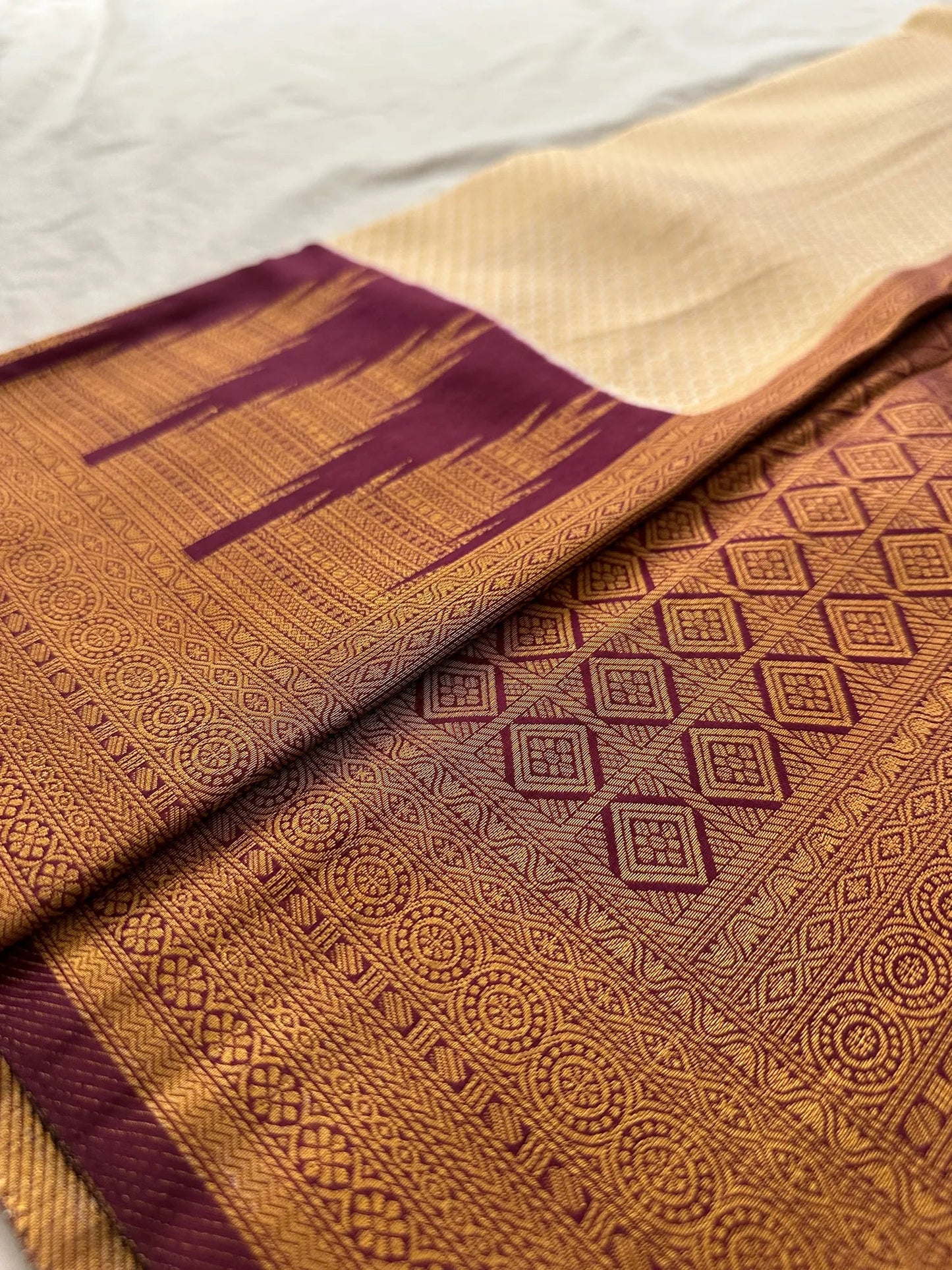 Banarasi soft silk saree - Indiakart Boutique