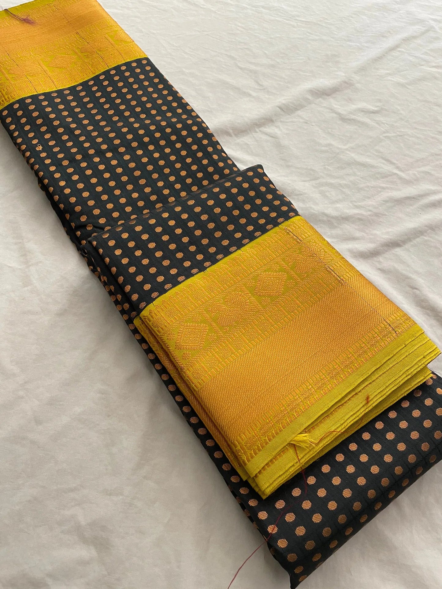 Semi silk saree - Indiakart Boutique