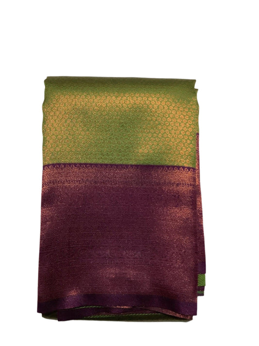 Banarasi saree green - Indiakart Boutique